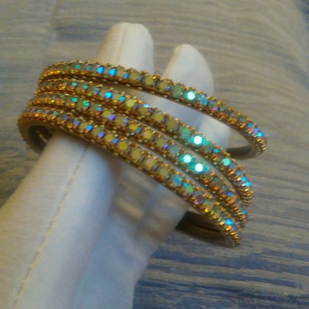 Beautiful bangle set! - Picture 2 of 4